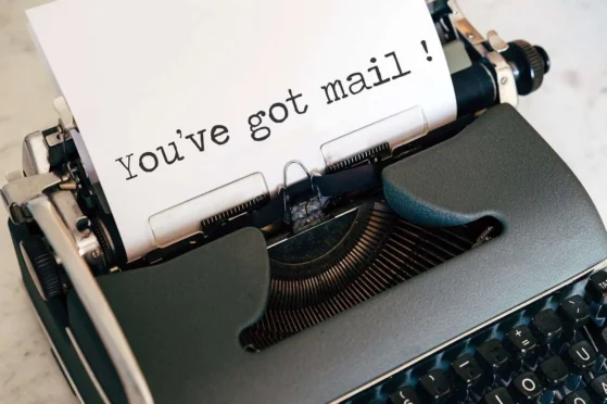 Selective,Focus,Close,Up,Image,Of,A,Vintage,Typewriter,With